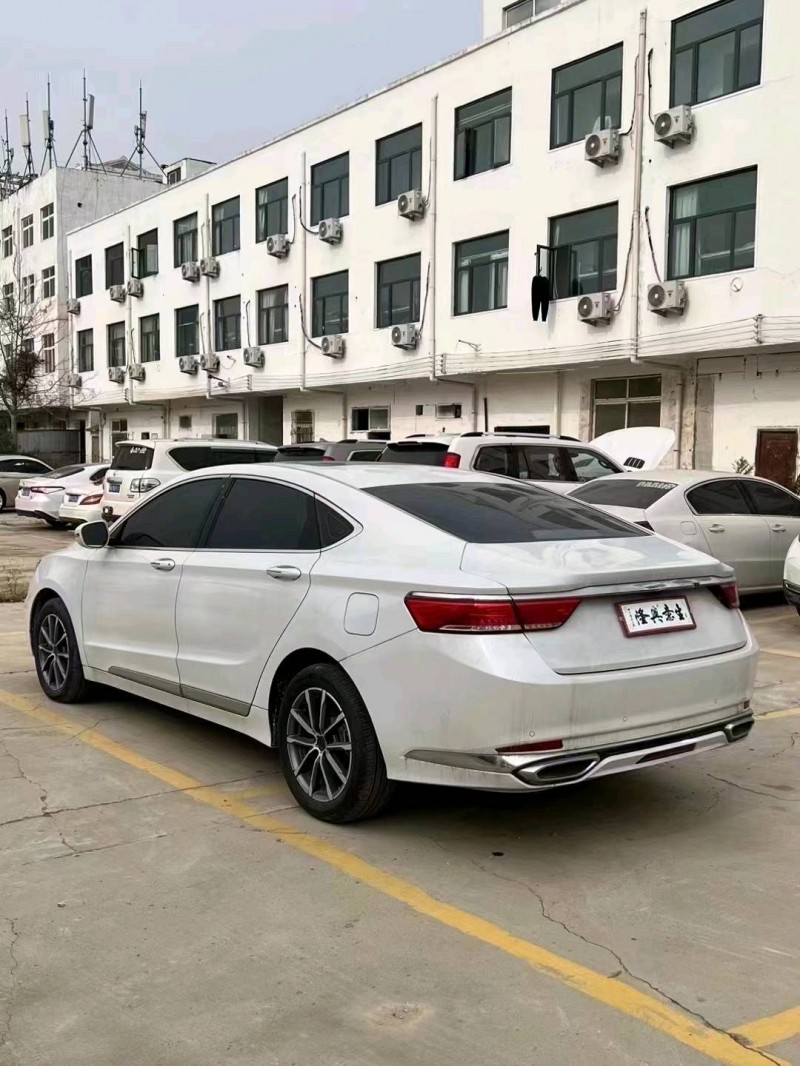 平顶山21年吉利博瑞4