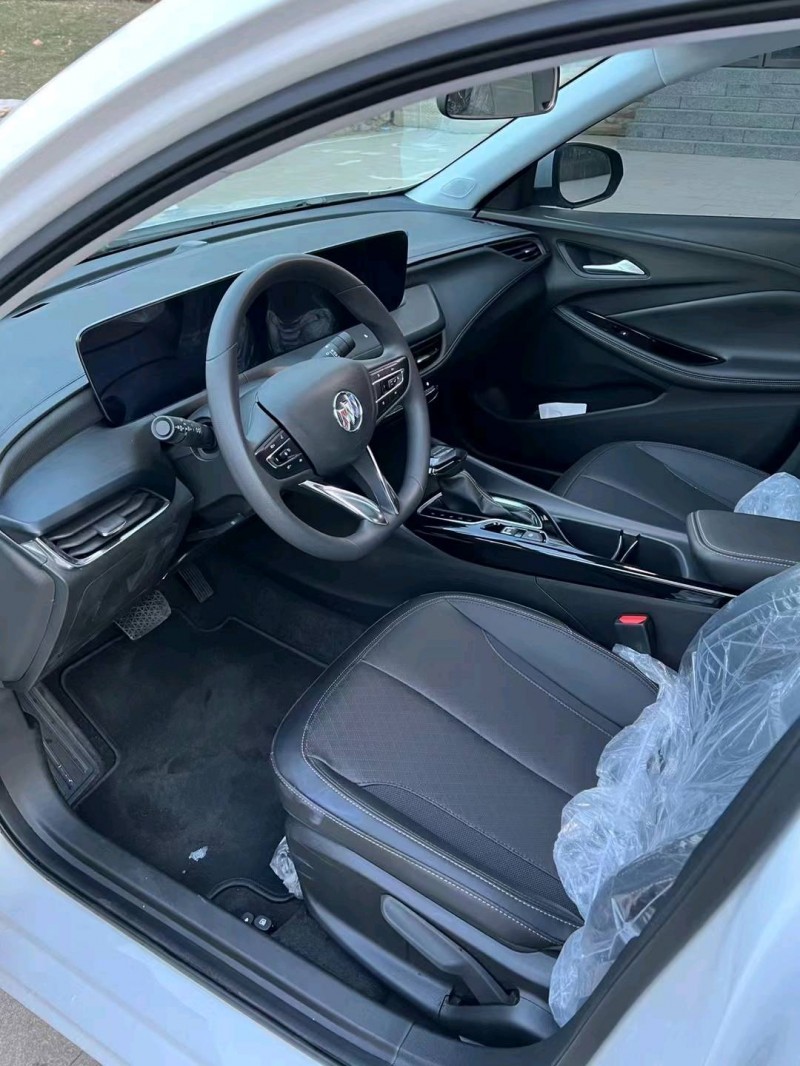 邢台22年别克威朗6