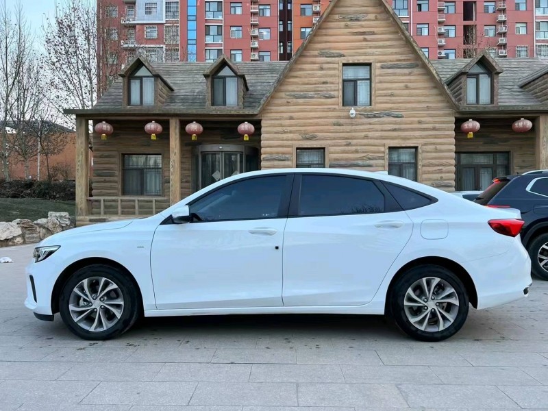 邢台22年别克威朗4