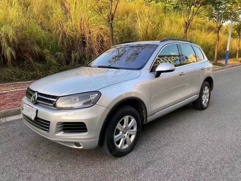 邯郸12年大众途锐3