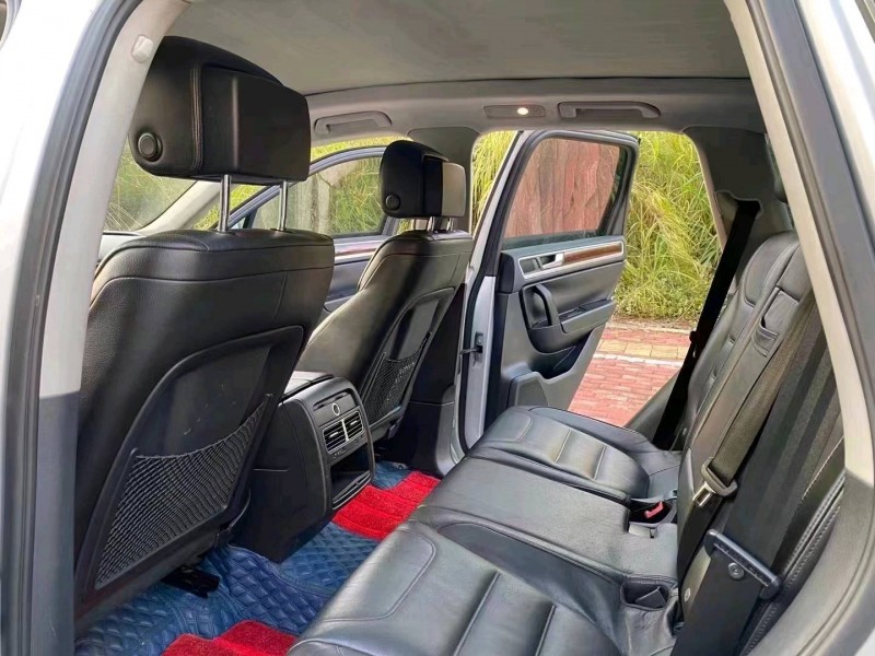 邯郸12年大众途锐9