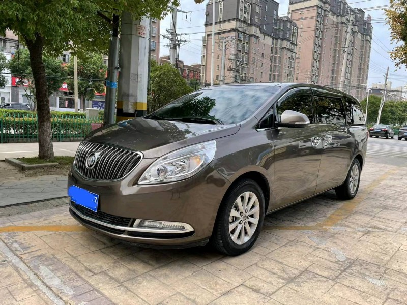 淮南16年别克GL83