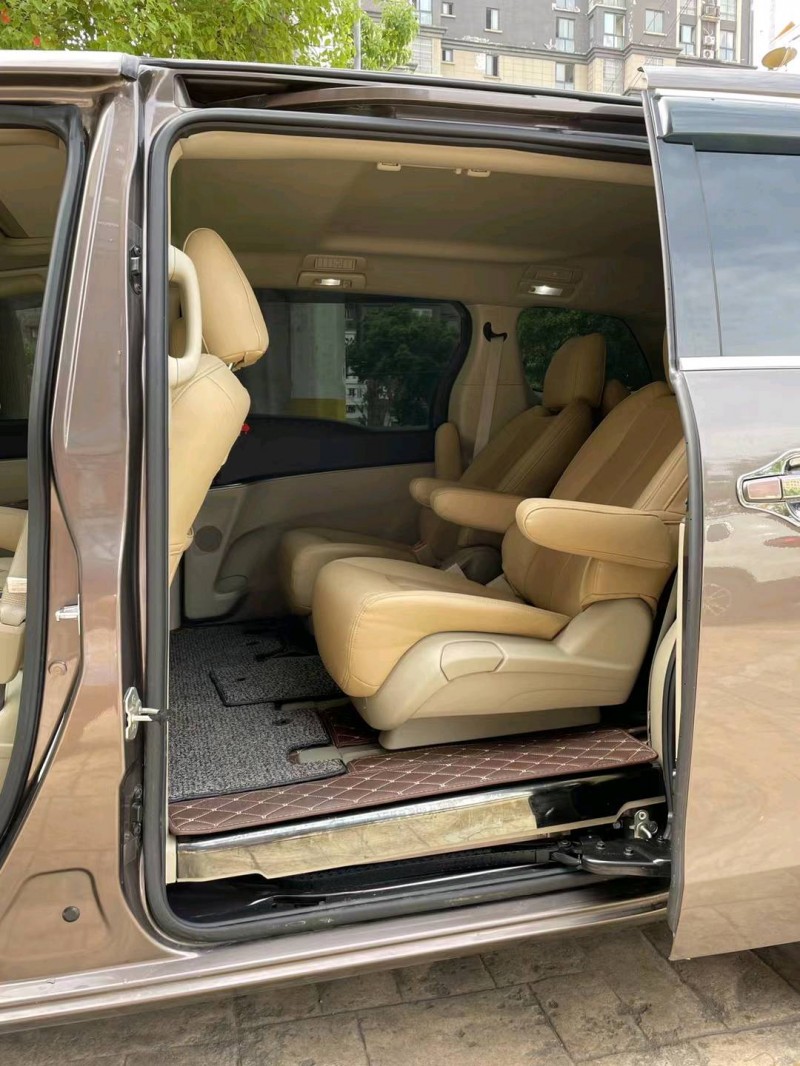 淮南16年别克GL85