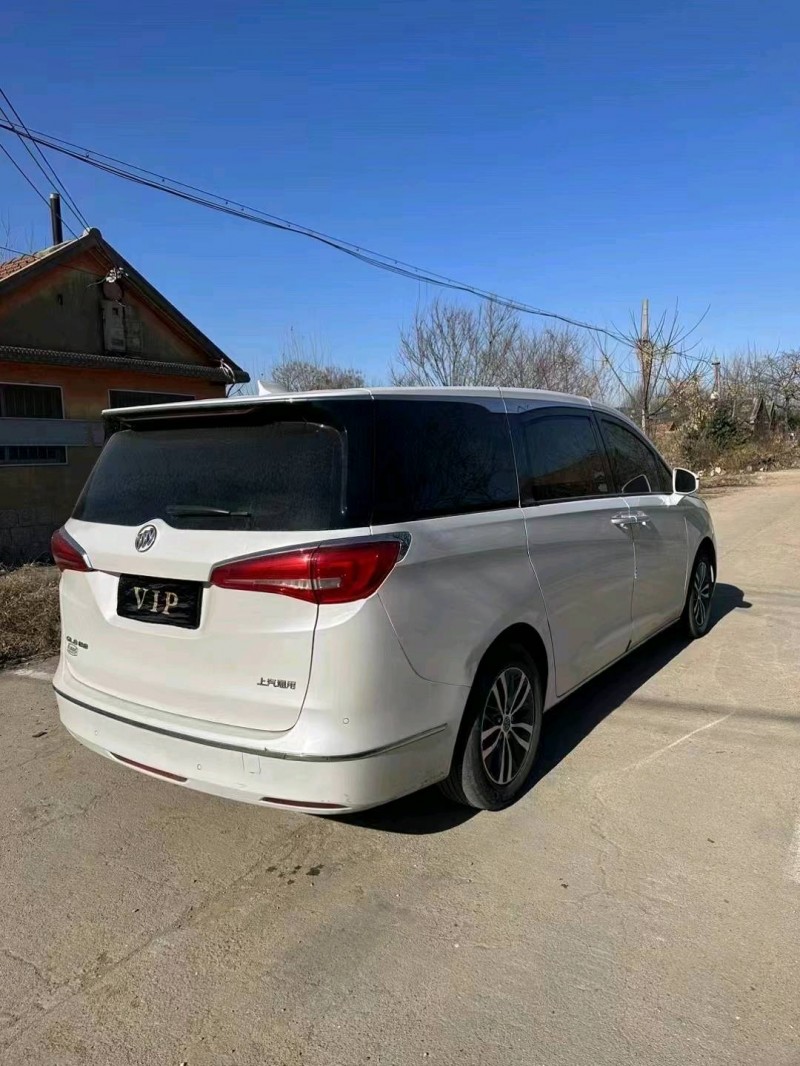 枣庄18年别克GL86