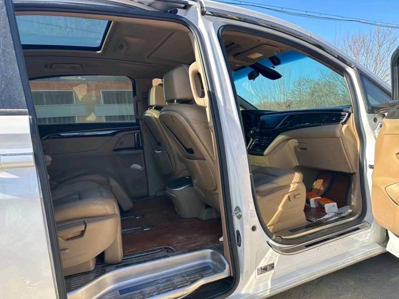 枣庄18年别克GL82