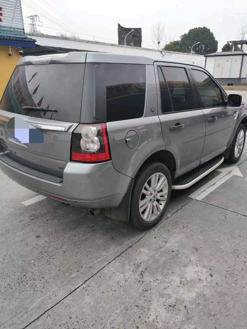 宜昌12年路虎神行者2