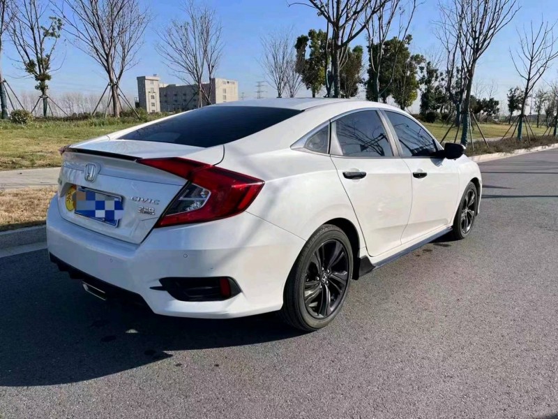 常州21年本田思域7