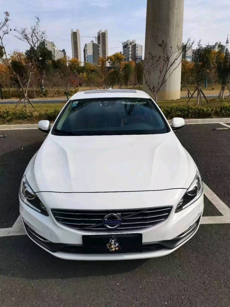宜昌14年沃爾沃S60L1