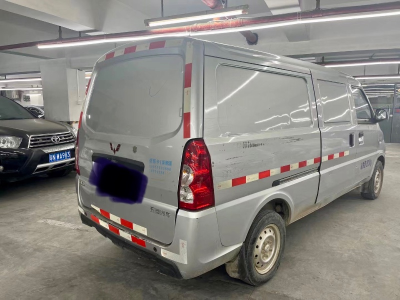 深圳20年五菱汽車宏光10