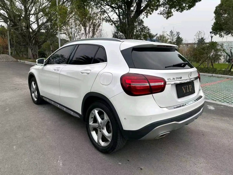 嘉兴18年奔驰CLA5
