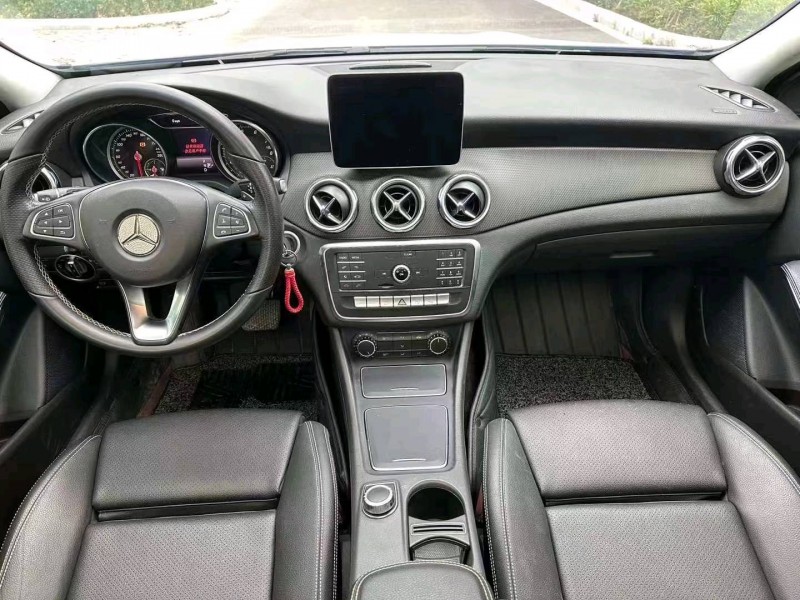 嘉兴18年奔驰CLA8