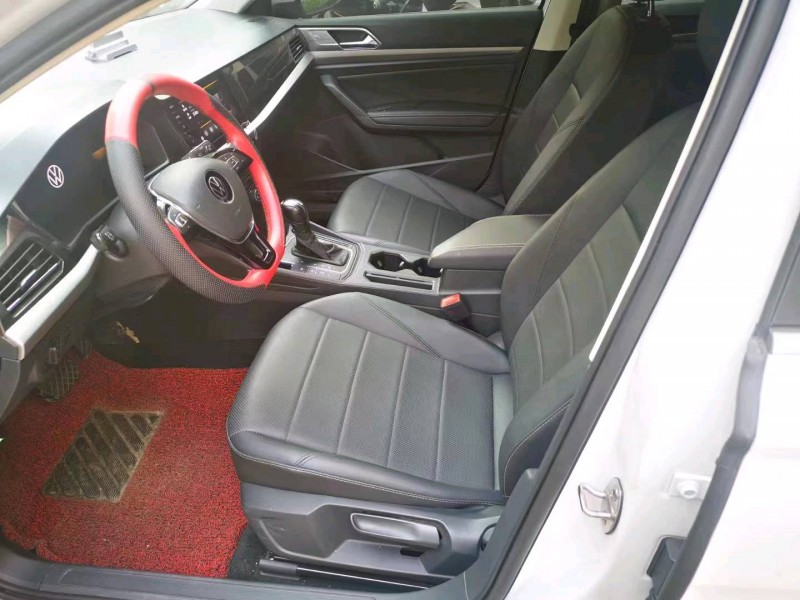 邯郸21年大众朗逸5