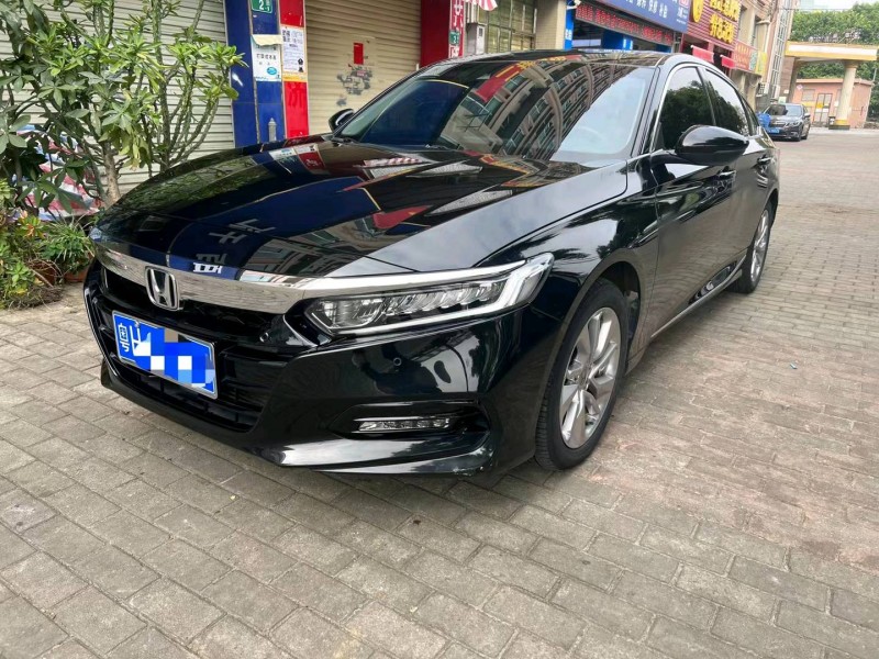 珠海18年本田雅阁2