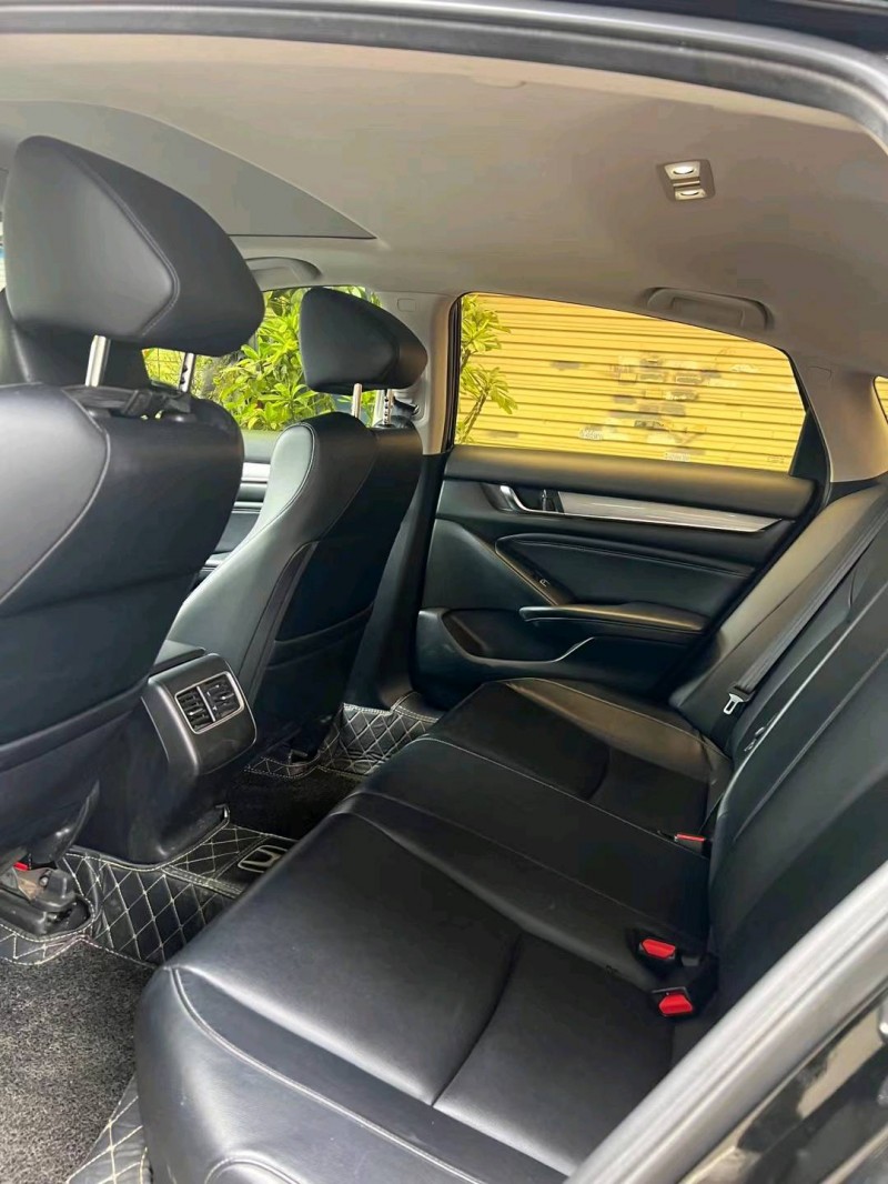 珠海18年本田雅阁5