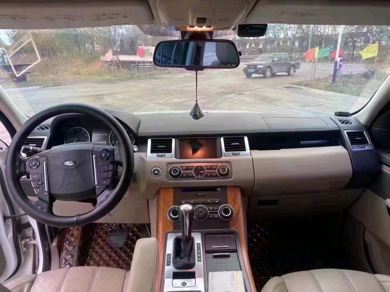 枣庄12年路虎揽胜运动3