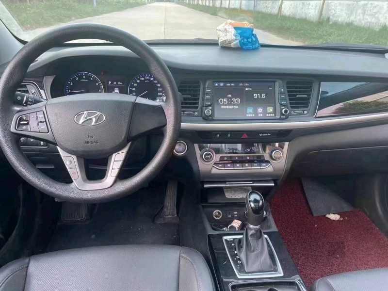 北京20年现代名图5