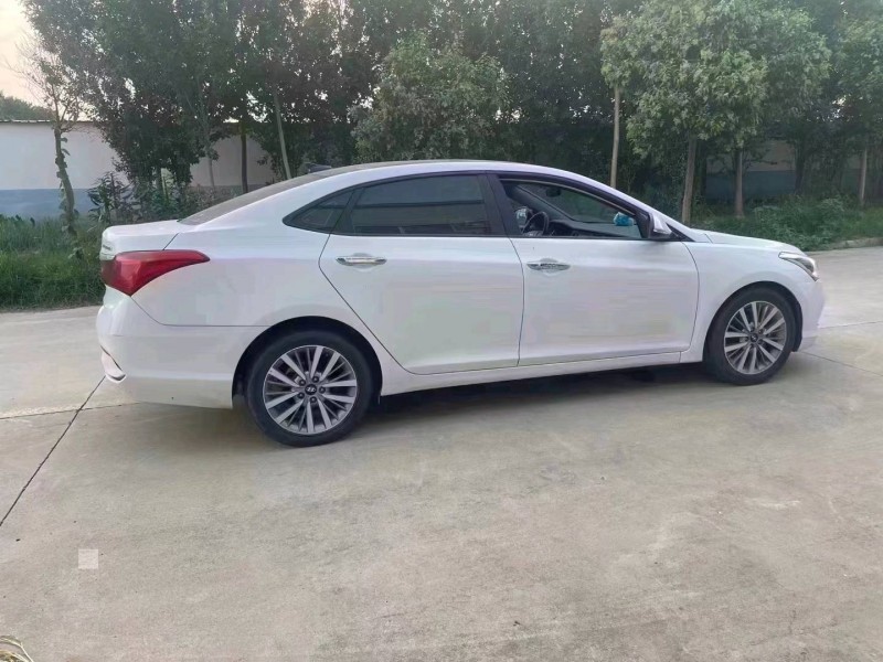 北京20年现代名图7