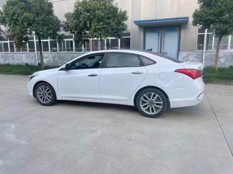 北京20年现代名图8