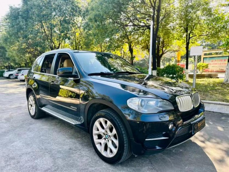 广州13年宝马X58