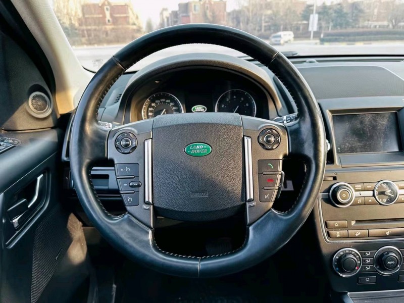 沈阳14年路虎神行者5