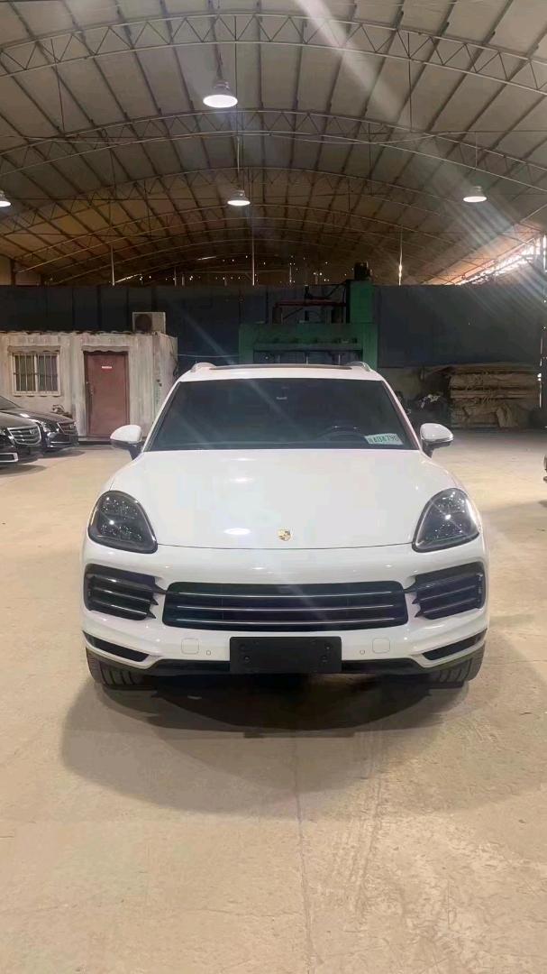 廊坊21年保时捷卡宴1