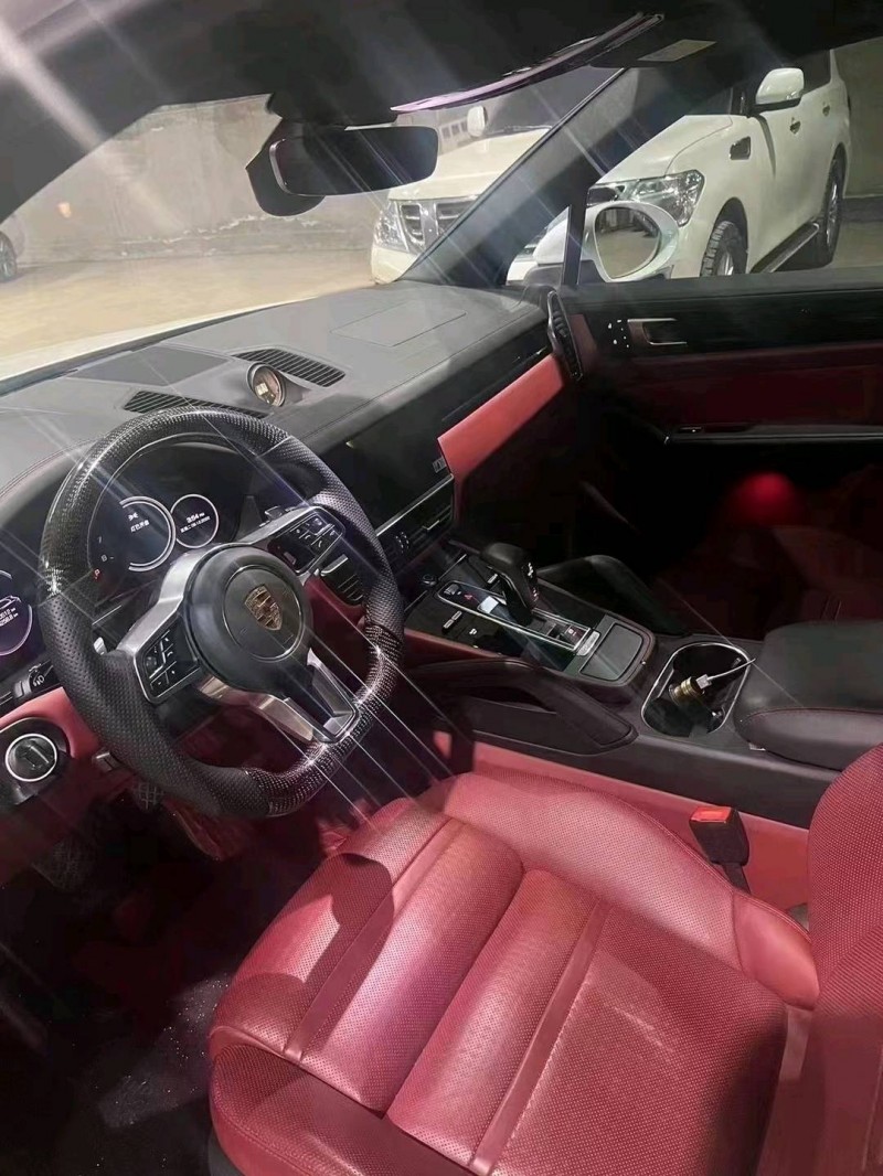 廊坊21年保时捷卡宴4