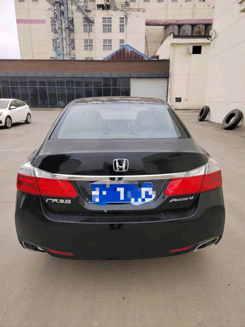 常州16年本田雅阁5