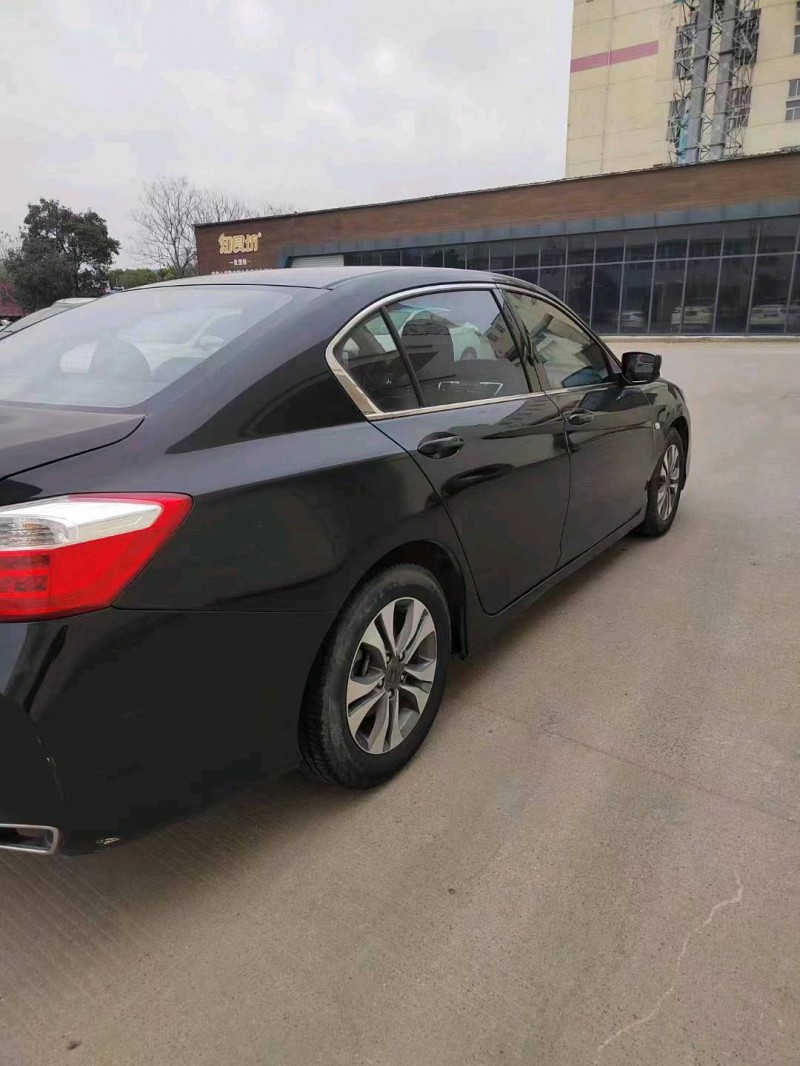 常州16年本田雅阁6