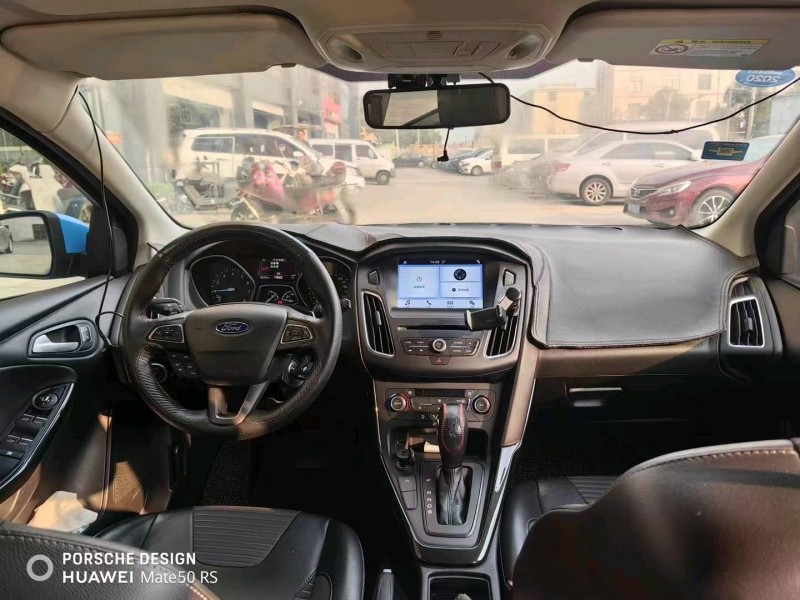 嘉兴16年福特福睿斯6