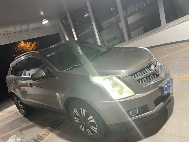 重庆12年凯迪拉克SRX3