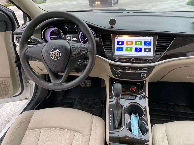 珠海18年别克威朗8