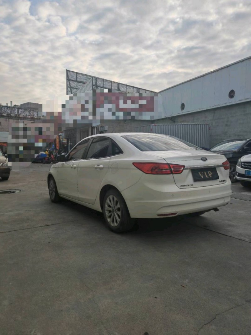 中山15年福特福睿斯6