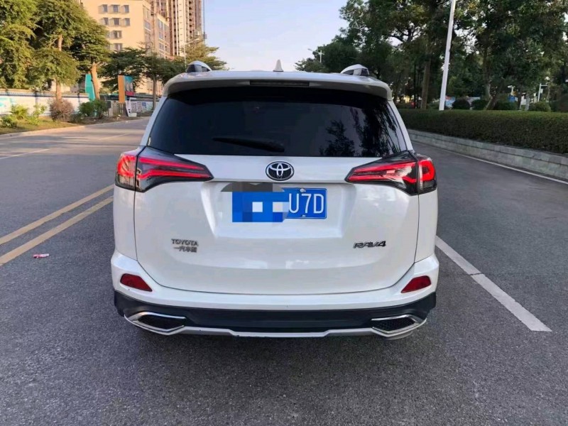 珠海17年丰田RAV4荣放2