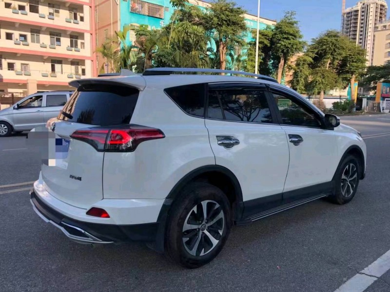 珠海17年丰田RAV4荣放6