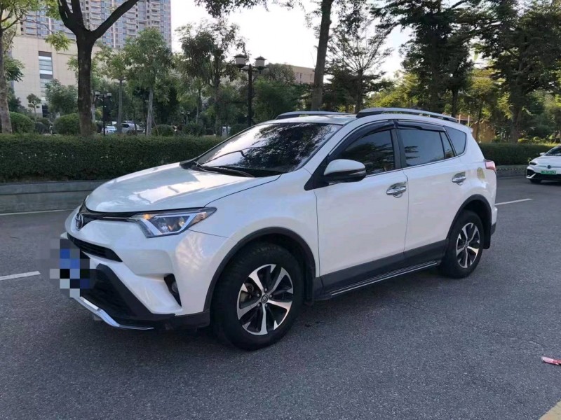 珠海17年丰田RAV4荣放9