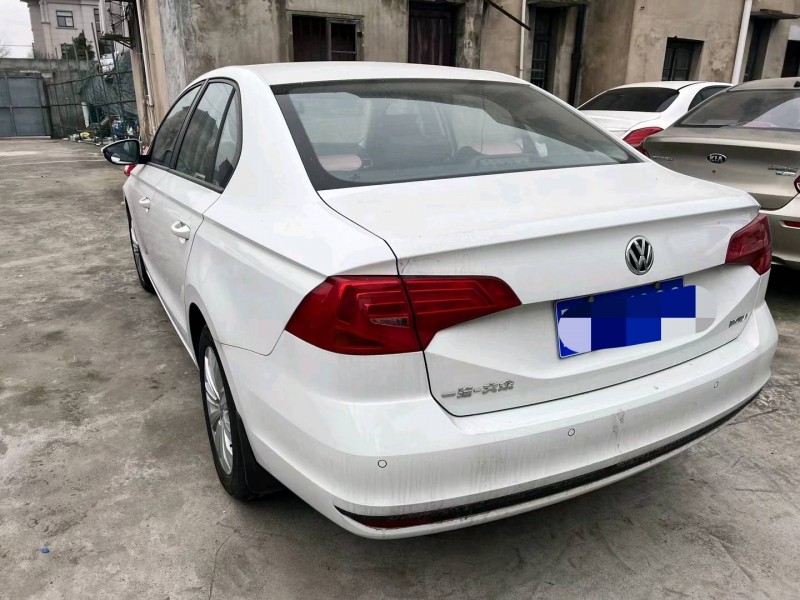 嘉兴21年大众宝来7