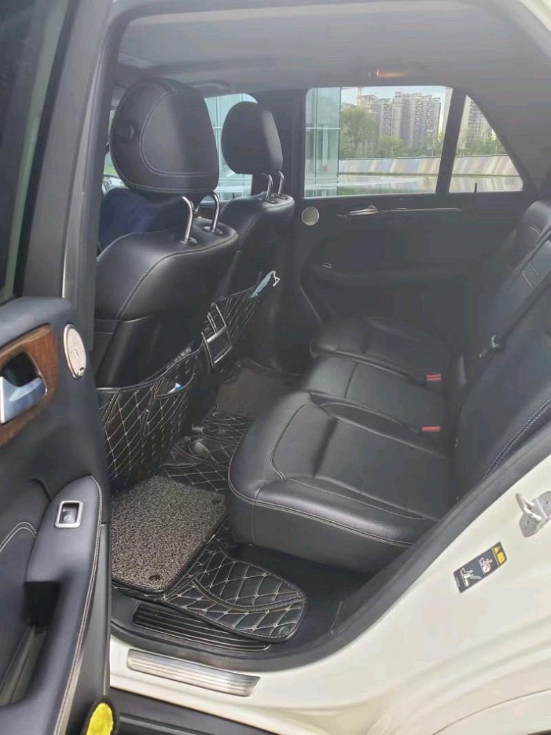 广州13年奔驰ML5