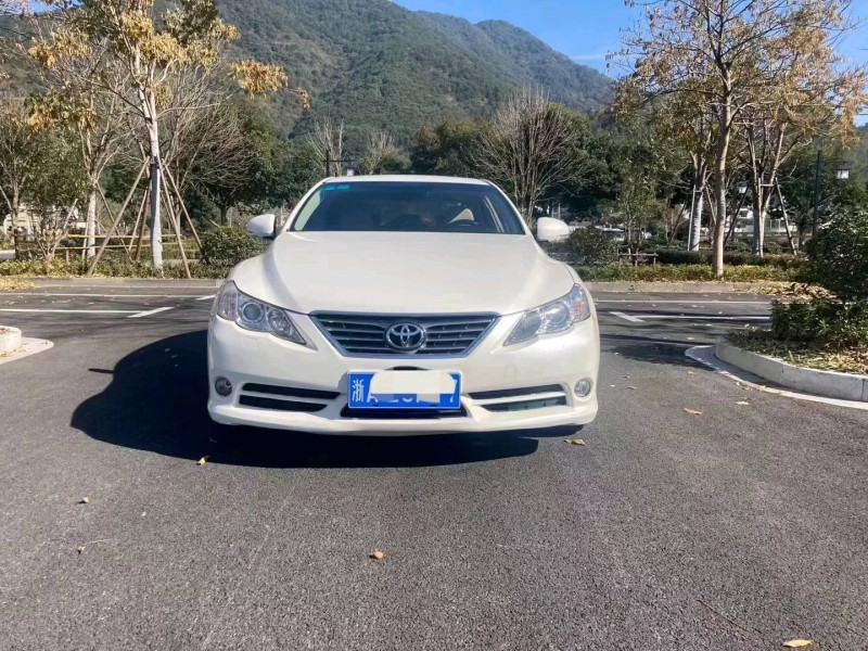 嘉兴13年丰田锐志1