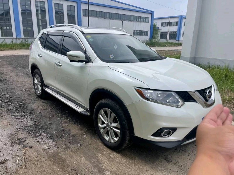 邯郸17年日产奇骏3