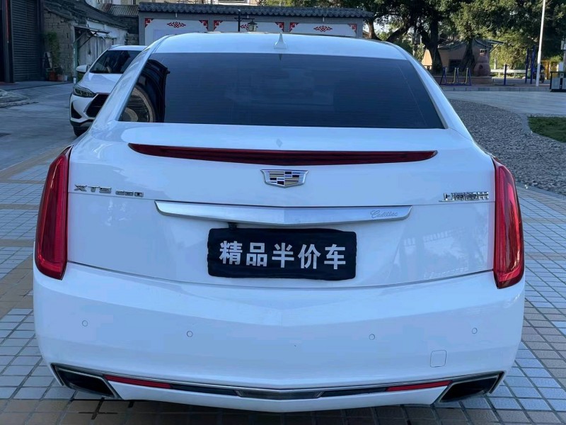 汕頭15年凱迪拉克XTS8
