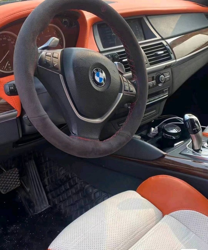 北京11年宝马X68