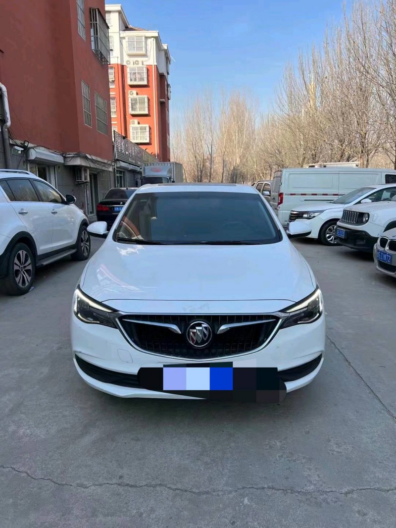 北京18年别克英朗1