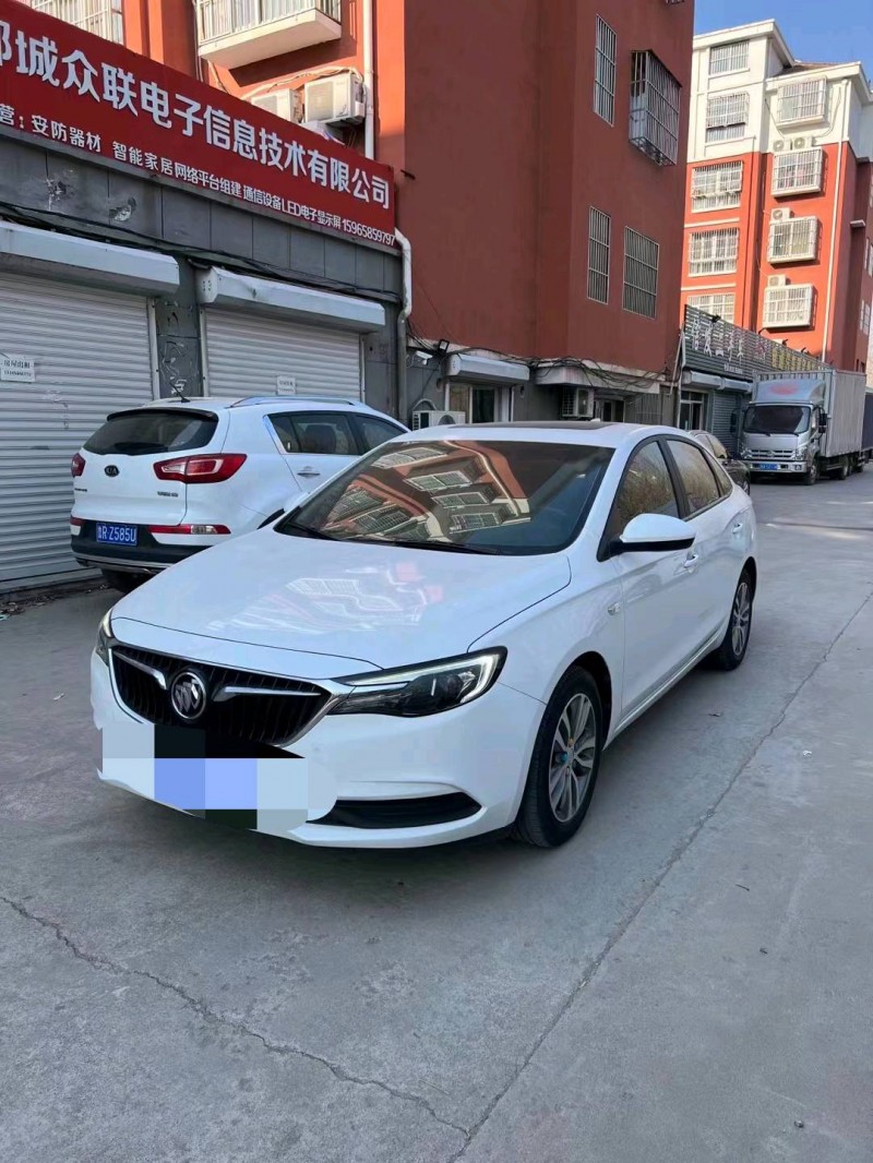 北京18年别克英朗2