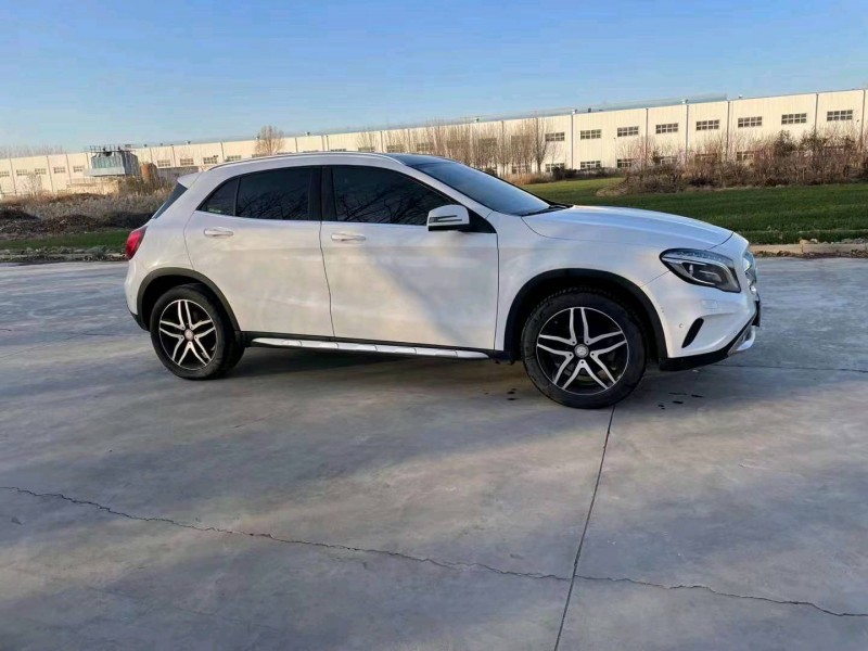 北京16年奔驰GLA6