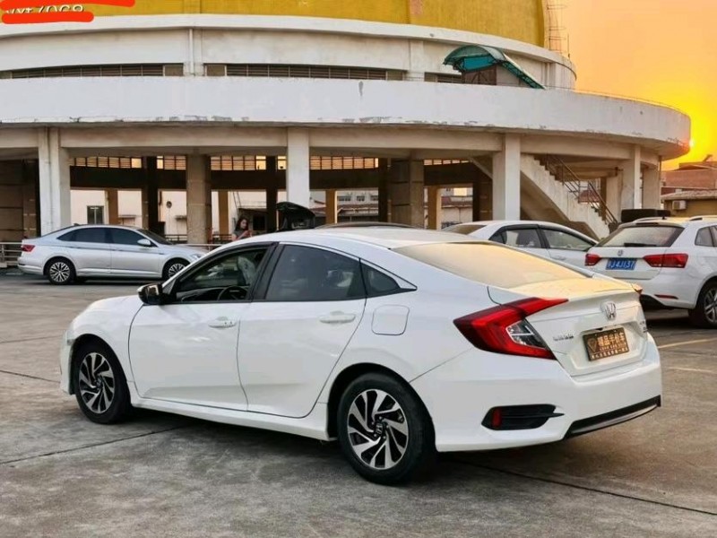 东莞17年本田思域7