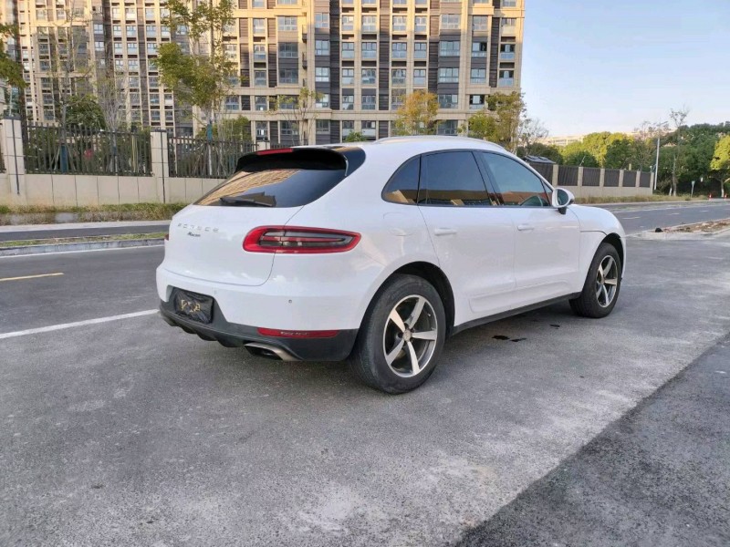 苏州15年保时捷Macan9