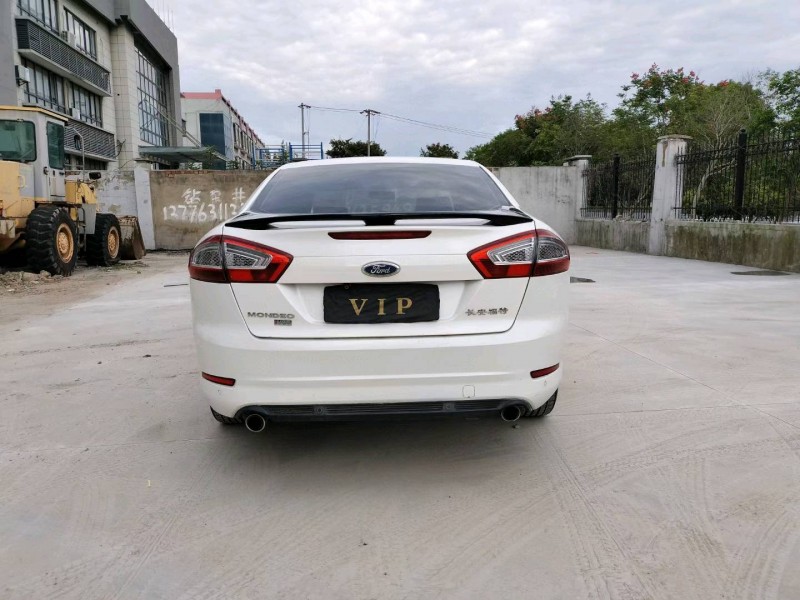 苏州14年福特蒙迪欧8