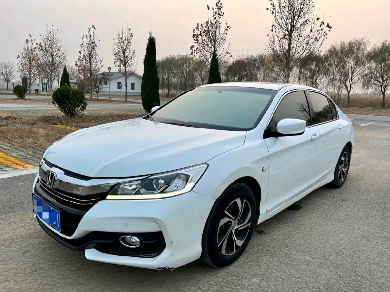 东营16年本田雅阁4