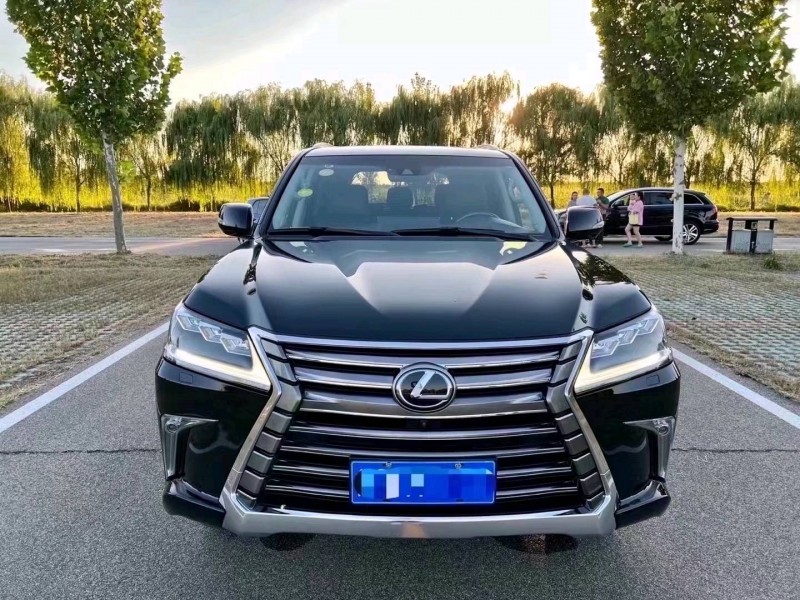 东营16年雷克萨斯LX1