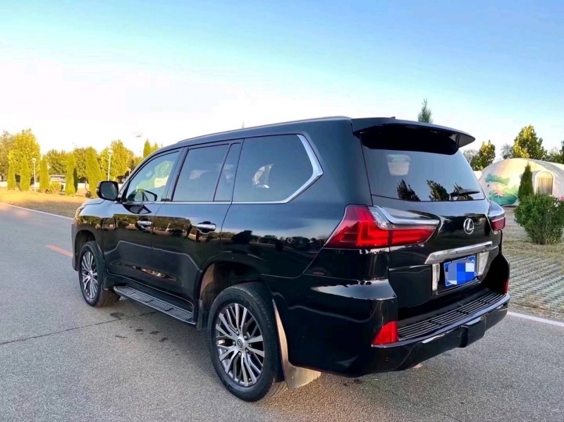 东营16年雷克萨斯LX4